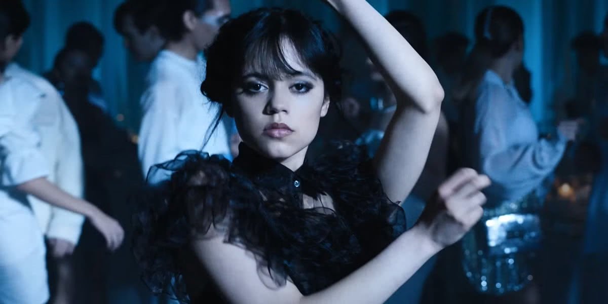 Дженна Ортега танцует в сериале Уэнсдей