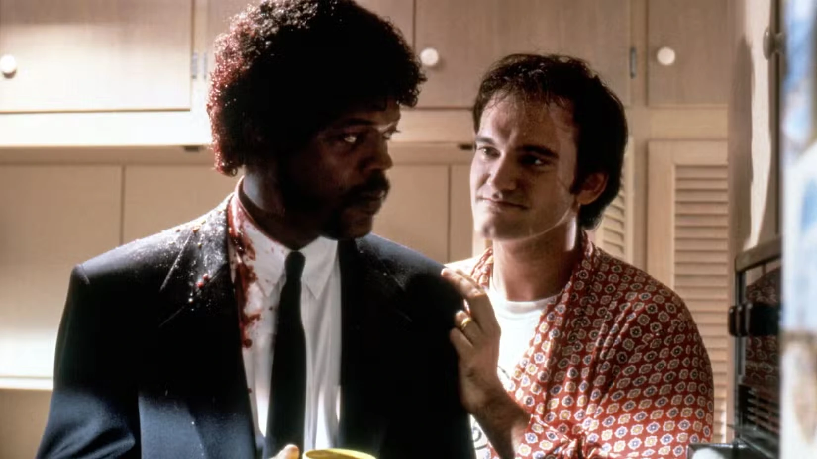 Сэмюэль Л. Джексон и Квентин тарантино в фильме Криминальное чтиво