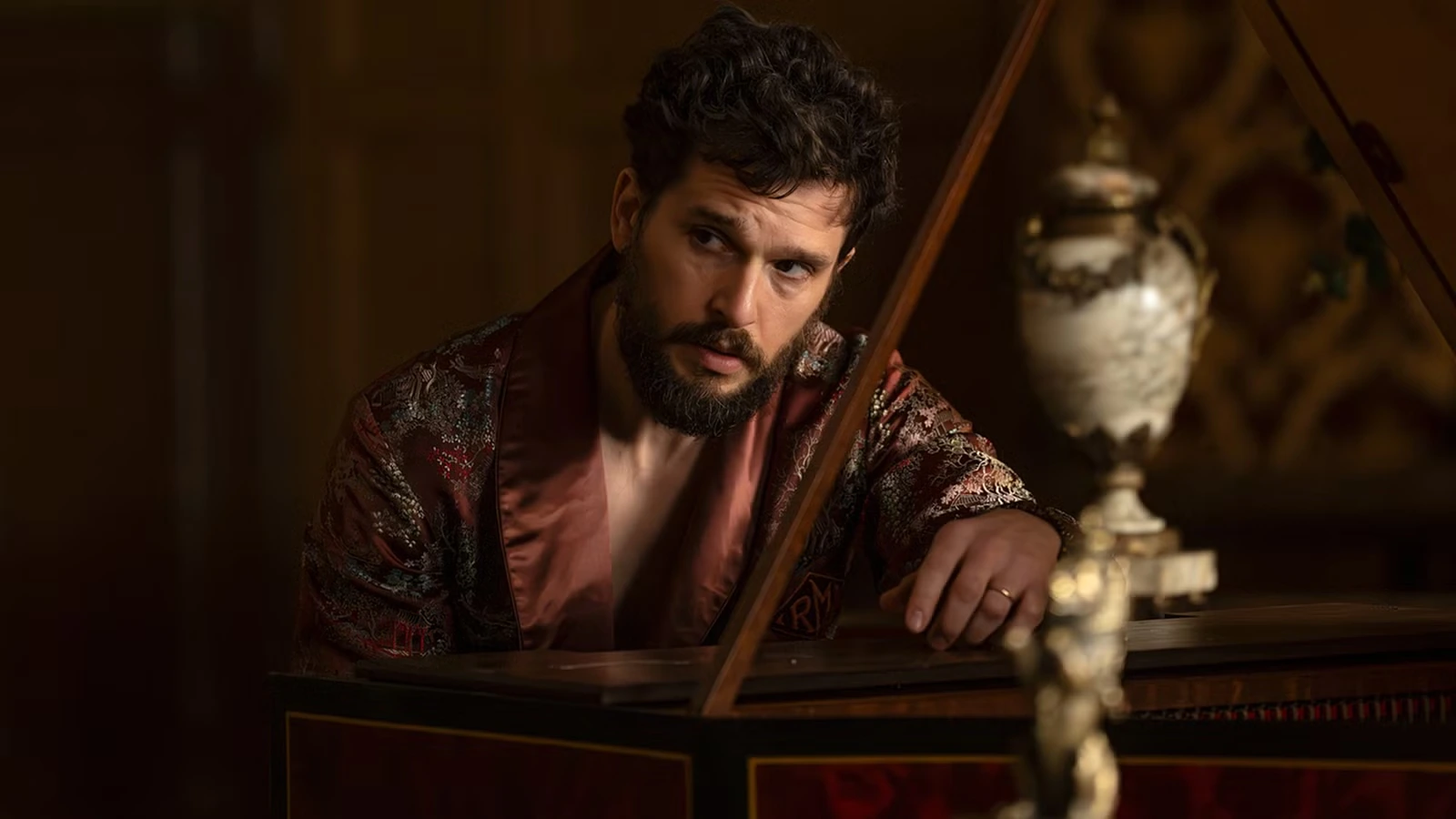 Кит Харингтон в 4 сезоне сериала HBO Индустрия