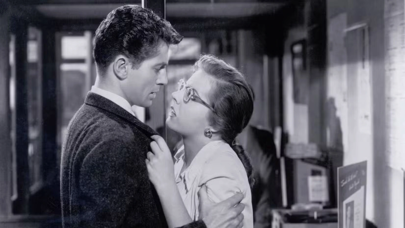 Кадр из фильма Незнакомцы в поезде