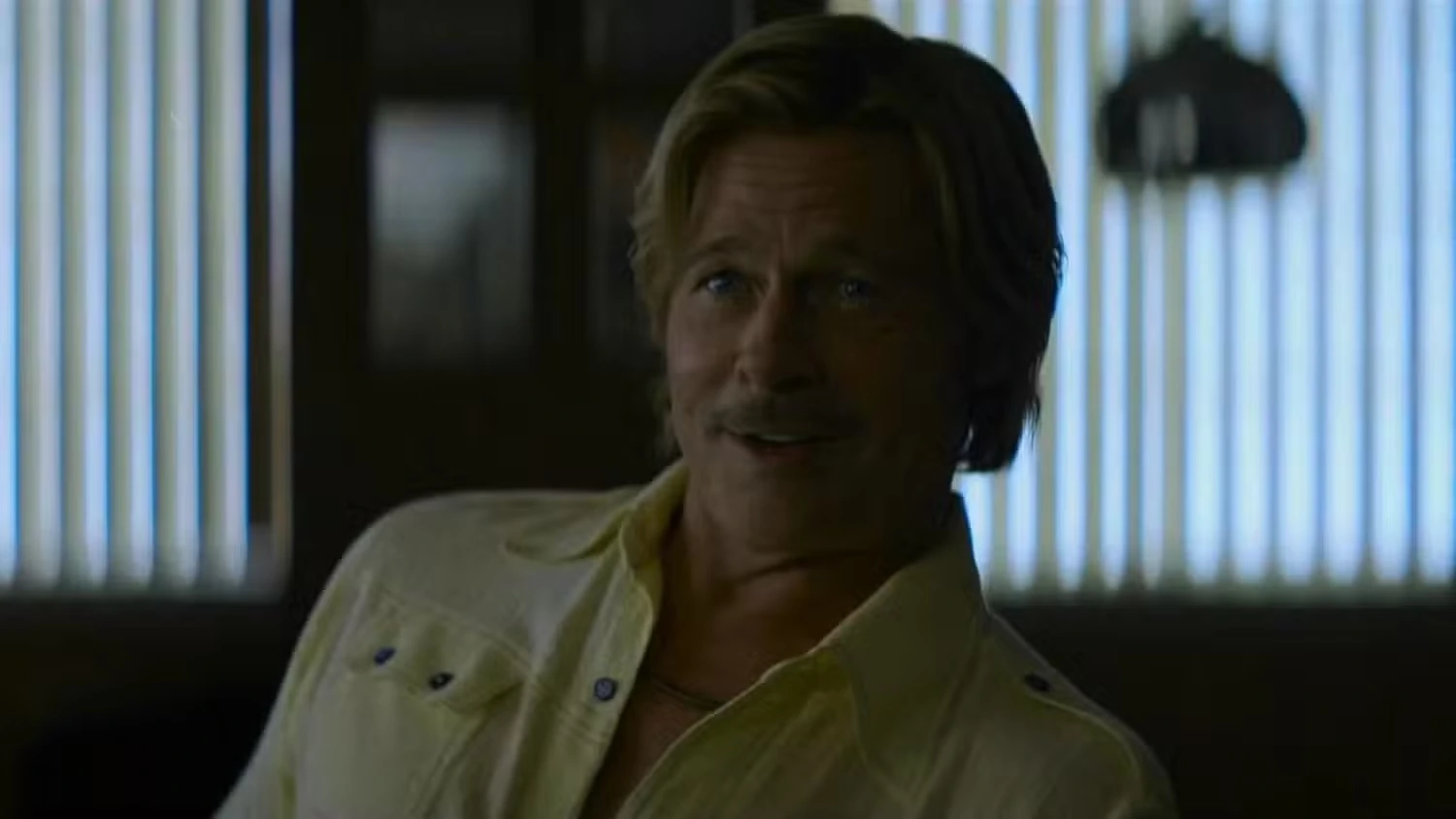 Брэд Питт в фильме Приключения Клиффа Бута