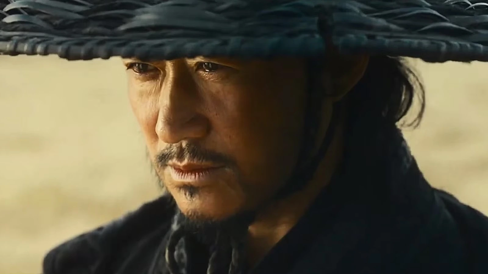 Джет Ли в фильме Бяо Жэнь: Ветер в пустыне