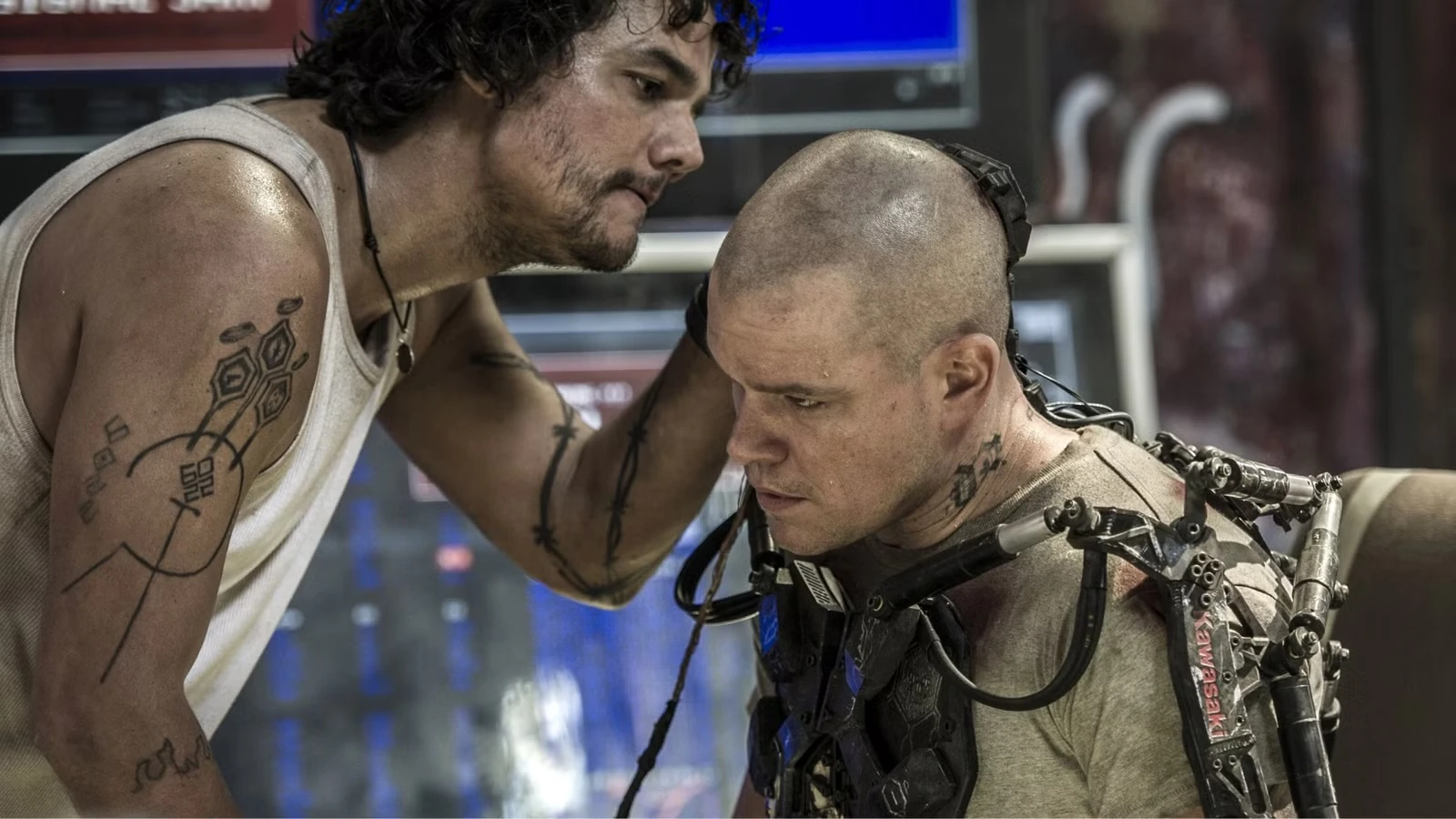 Мэтт Дэймон в фильме Элизиум: Рай не на Земле