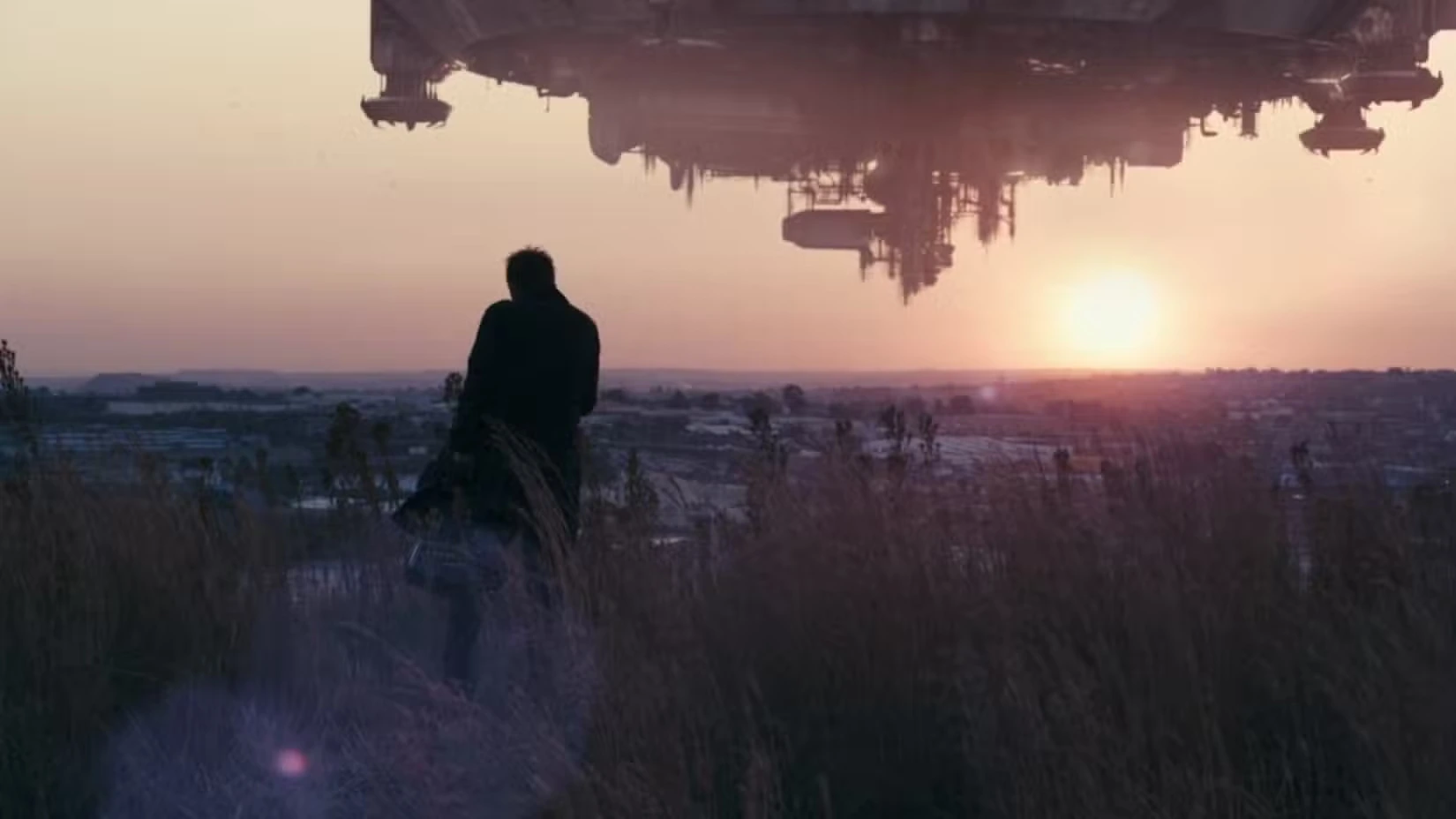 Кадр из фильма Район №9