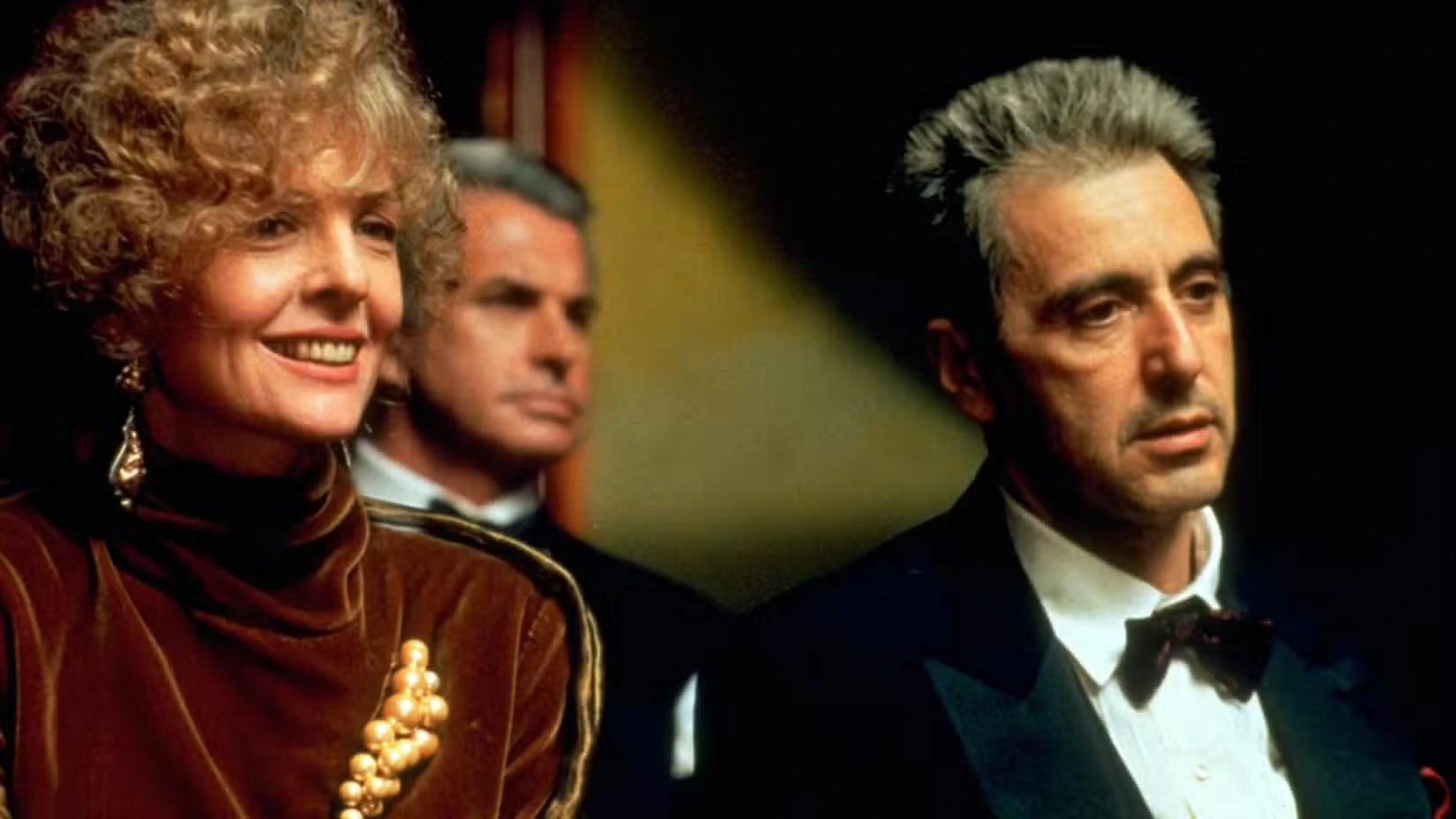 Дайан Китон и Аль Пачино в фильме Крестный отец 3