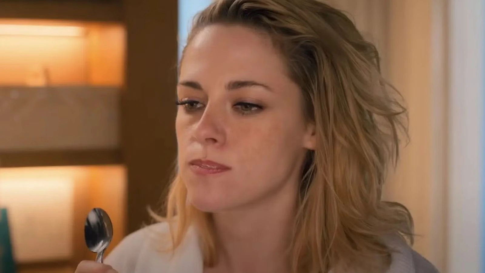 Кристен Стюарт в фильме 2025 года Люби меня